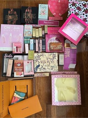 Scrapbooking. Empty boxes for agenda projects or decor purposes.